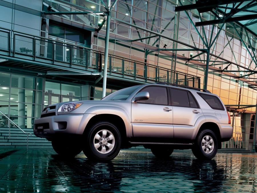  Toyota 4Runner 2005 года  (фото 17 из 21)